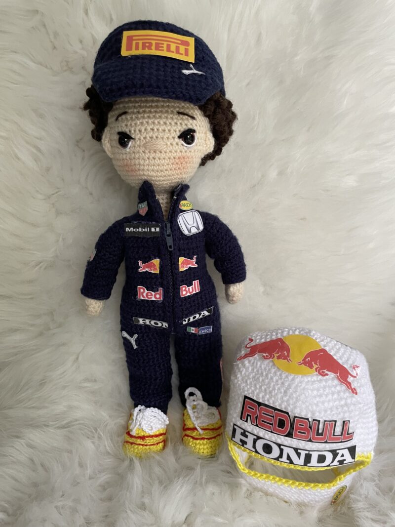 Checo Perez horgolt baba